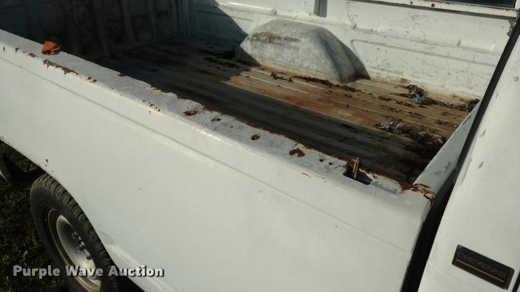 image for item DB0750 1991 Chevrolet Cheyenne 2500 pickup truck