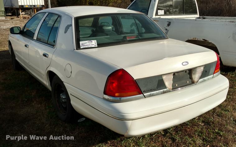 image for item DB0751 1998 Ford Crown Victoria Police Interceptor