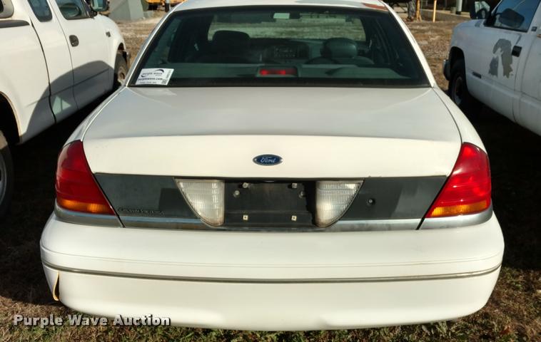 image for item DB0751 1998 Ford Crown Victoria Police Interceptor