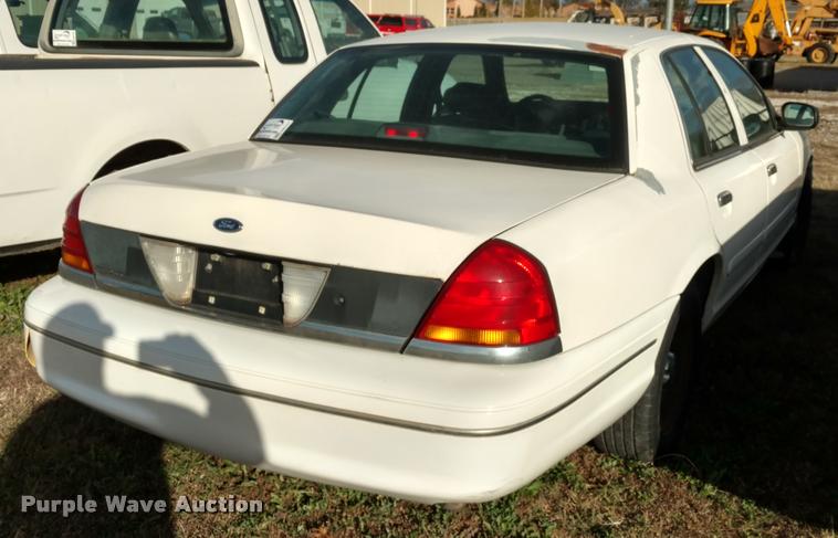 image for item DB0751 1998 Ford Crown Victoria Police Interceptor