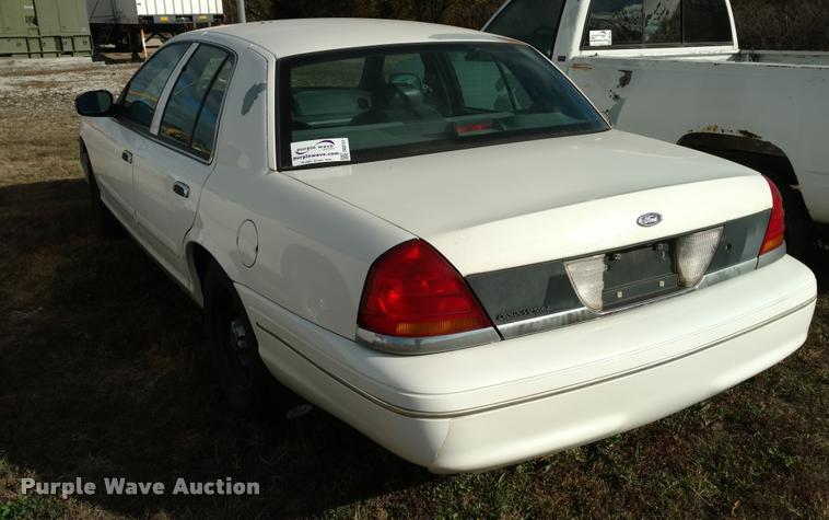 image for item DB0751 1998 Ford Crown Victoria Police Interceptor