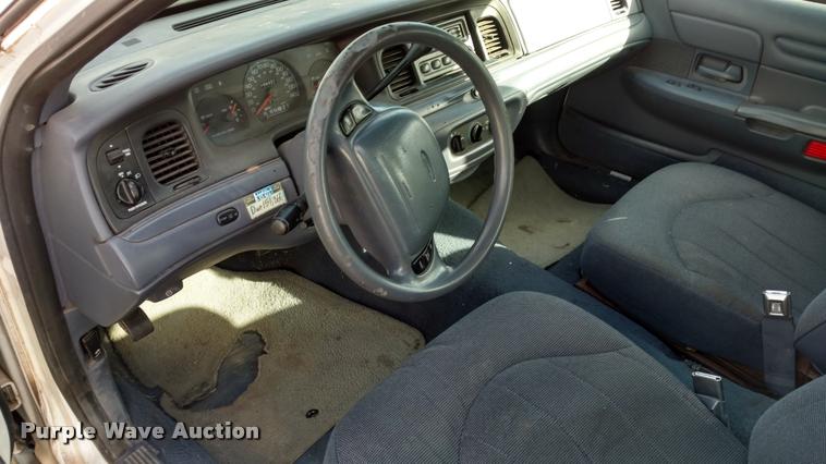image for item DB0751 1998 Ford Crown Victoria Police Interceptor