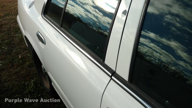 image for item DB0751 1998 Ford Crown Victoria Police Interceptor