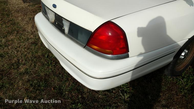 image for item DB0751 1998 Ford Crown Victoria Police Interceptor