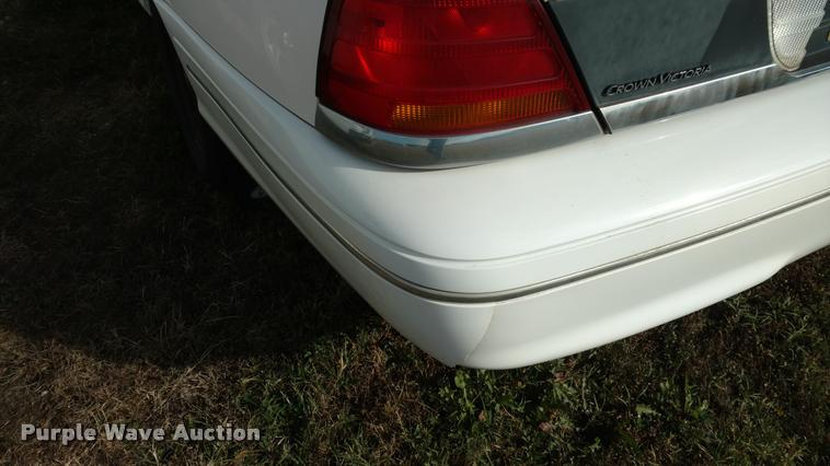 image for item DB0751 1998 Ford Crown Victoria Police Interceptor