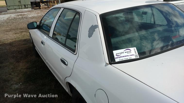 image for item DB0751 1998 Ford Crown Victoria Police Interceptor