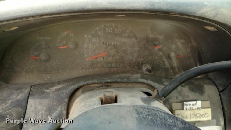 image for item DB0752 1997 Ford F150 SuperCab pickup truck