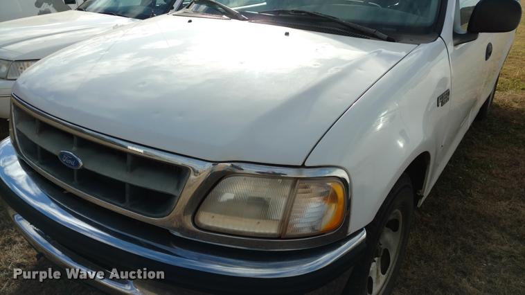 image for item DB0752 1997 Ford F150 SuperCab pickup truck