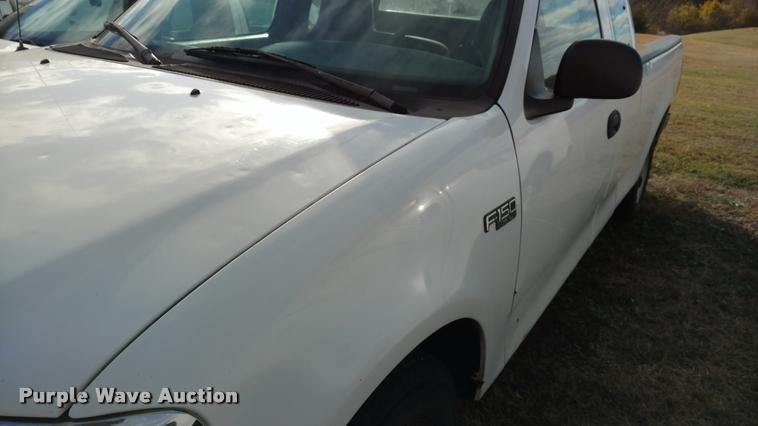 image for item DB0752 1997 Ford F150 SuperCab pickup truck