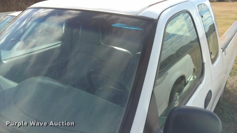 image for item DB0752 1997 Ford F150 SuperCab pickup truck