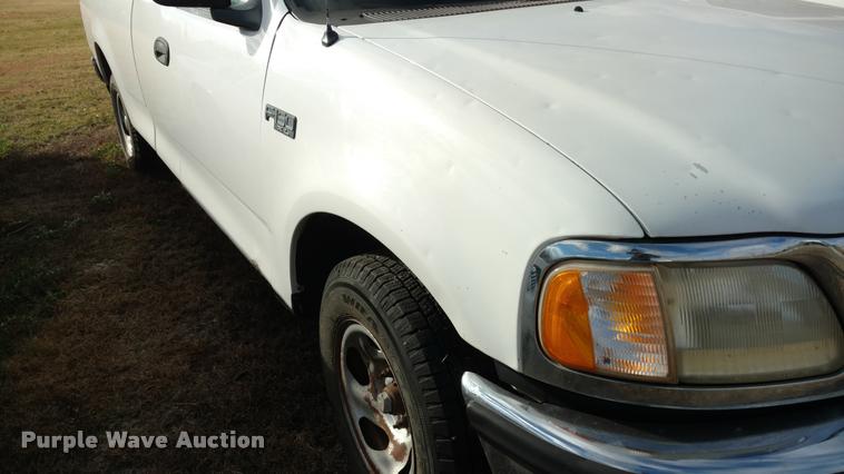 image for item DB0752 1997 Ford F150 SuperCab pickup truck