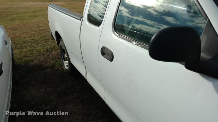 image for item DB0752 1997 Ford F150 SuperCab pickup truck