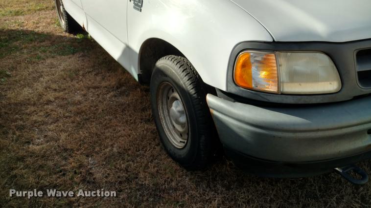 image for item DB0753 1998 Ford F150 pickup truck