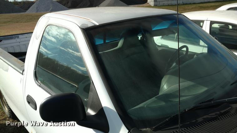 image for item DB0753 1998 Ford F150 pickup truck