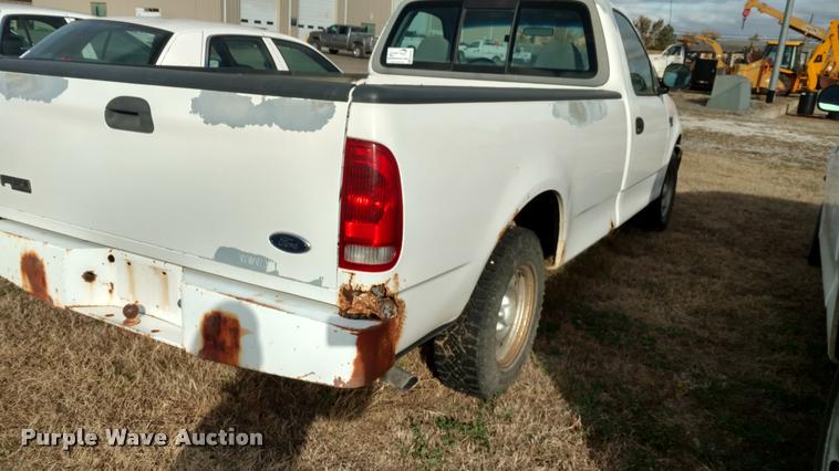 image for item DB0753 1998 Ford F150 pickup truck
