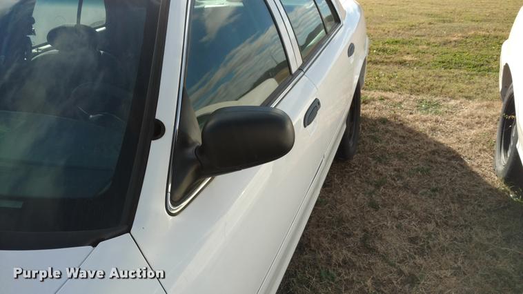 image for item DB0754 2002 Ford Crown Victoria Police Interceptor