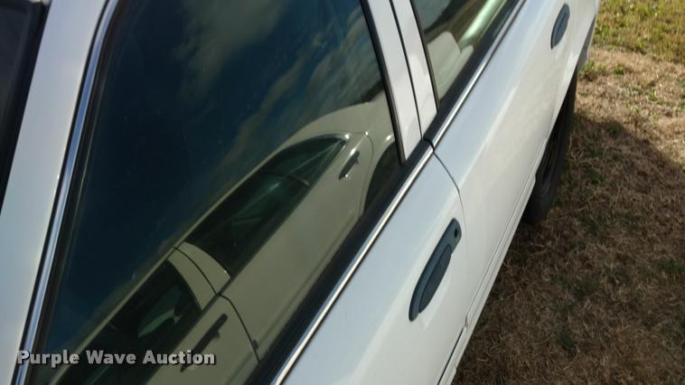 image for item DB0754 2002 Ford Crown Victoria Police Interceptor