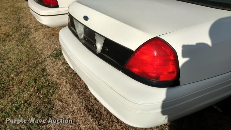 image for item DB0754 2002 Ford Crown Victoria Police Interceptor