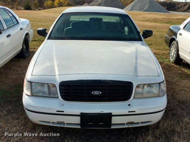 image for item DB0755 2000 Ford Crown Victoria Police Interceptor