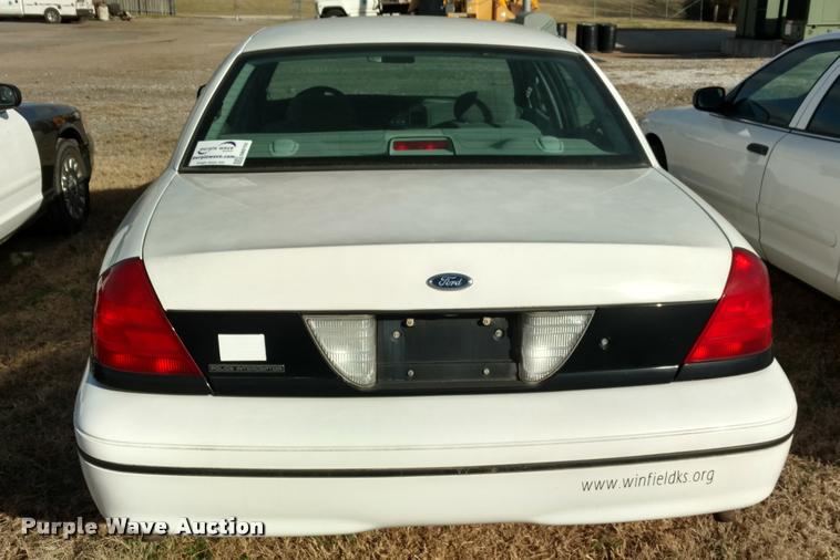 image for item DB0755 2000 Ford Crown Victoria Police Interceptor