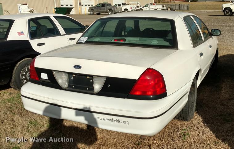 image for item DB0755 2000 Ford Crown Victoria Police Interceptor