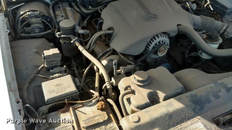 image for item DB0755 2000 Ford Crown Victoria Police Interceptor