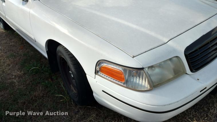 image for item DB0755 2000 Ford Crown Victoria Police Interceptor