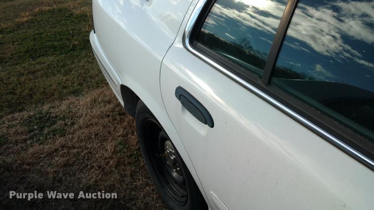 image for item DB0755 2000 Ford Crown Victoria Police Interceptor