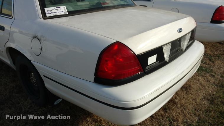 image for item DB0755 2000 Ford Crown Victoria Police Interceptor