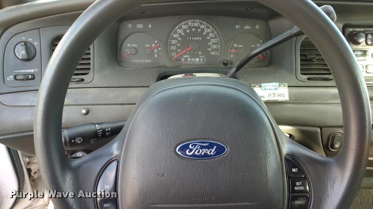 image for item DB0756 2004 Ford Crown Victoria Police Interceptor