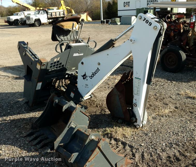 image for item DB0760 Bobcat 709 backhoe attachment