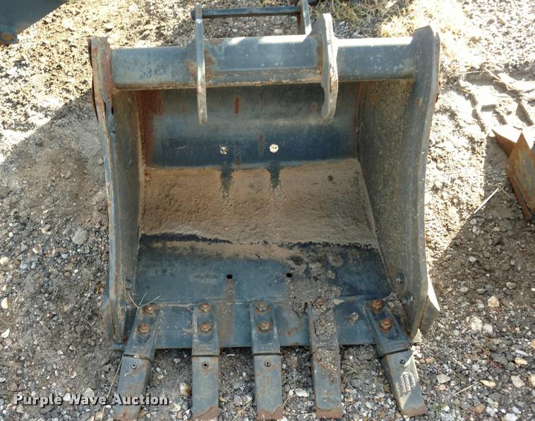 image for item DB0760 Bobcat 709 backhoe attachment