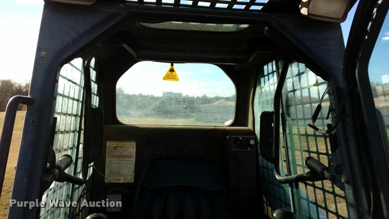 image for item DB0762 1998 Bobcat 863 skid steer