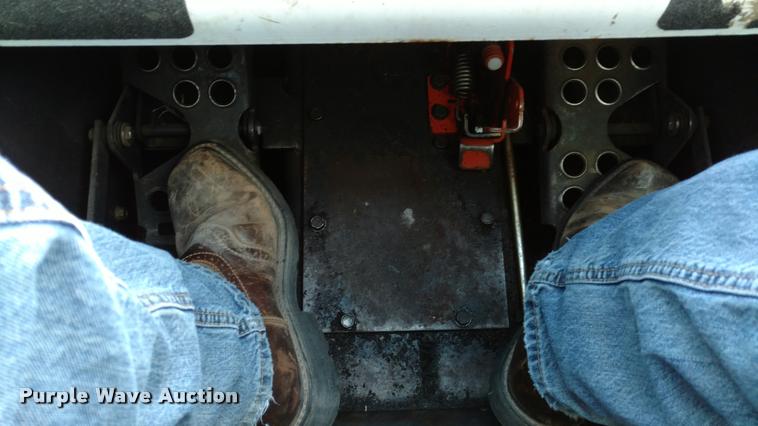 image for item DB0762 1998 Bobcat 863 skid steer