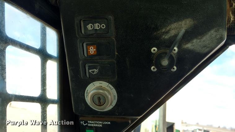 image for item DB0762 1998 Bobcat 863 skid steer