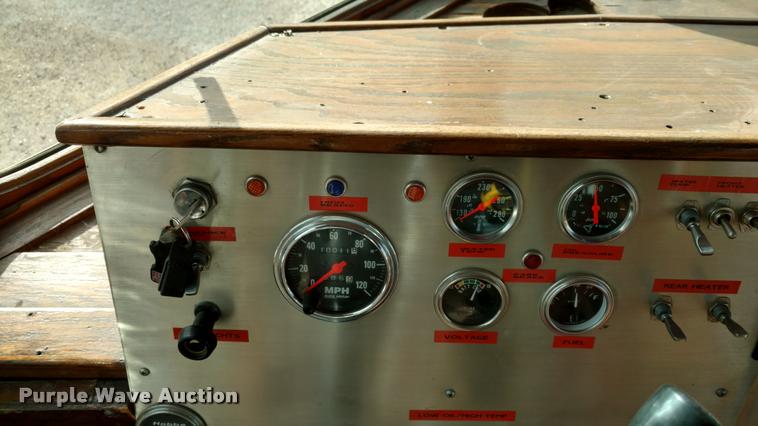 image for item DB0763 1981 GMC trolley