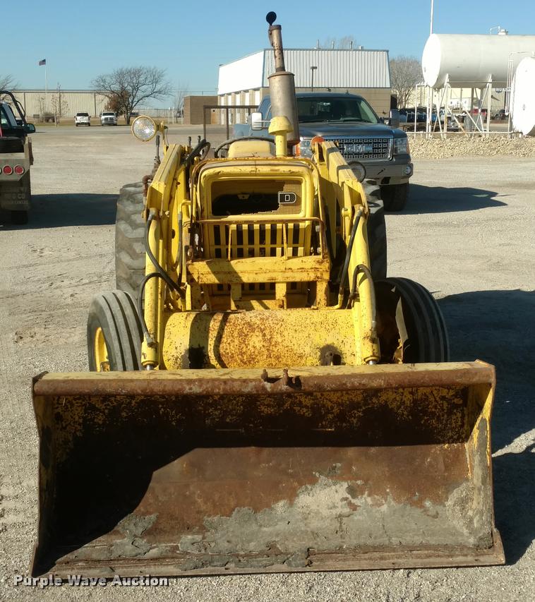 image for item DB0767 Ford 3400 tractor