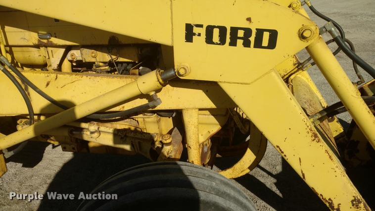 image for item DB0767 Ford 3400 tractor