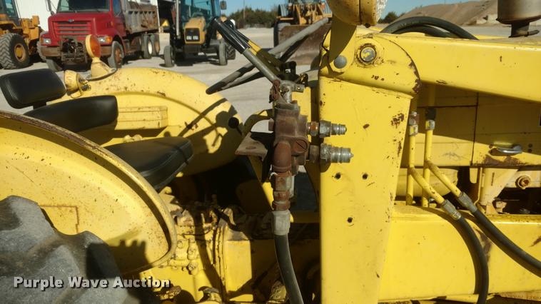 image for item DB0767 Ford 3400 tractor