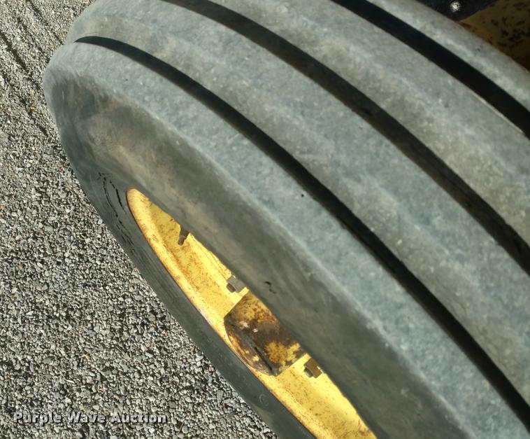 image for item DB0767 Ford 3400 tractor