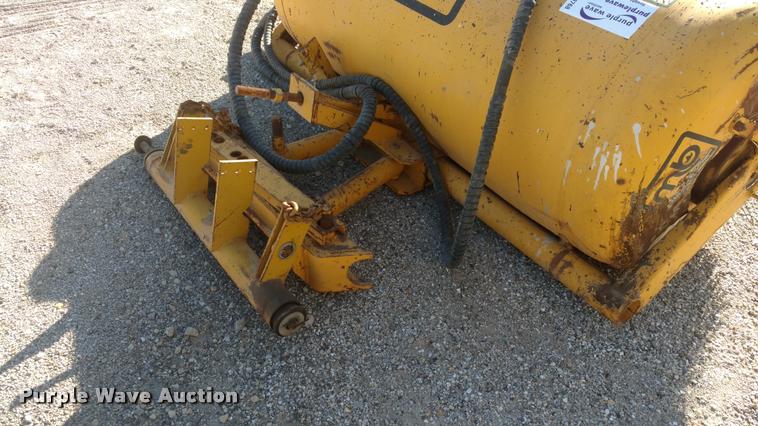 image for item DB0768 MB broom