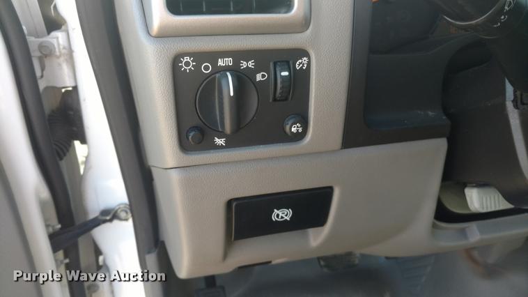 image for item DB0773 2008 GMC Canyon Ext. Cab pickup truck