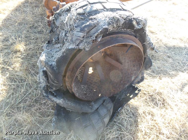 image for item DB1761 Allis Chalmers scraper