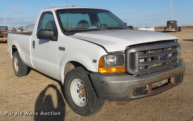 image for item DB1766 1999 Ford F250 Super Duty pickup truck