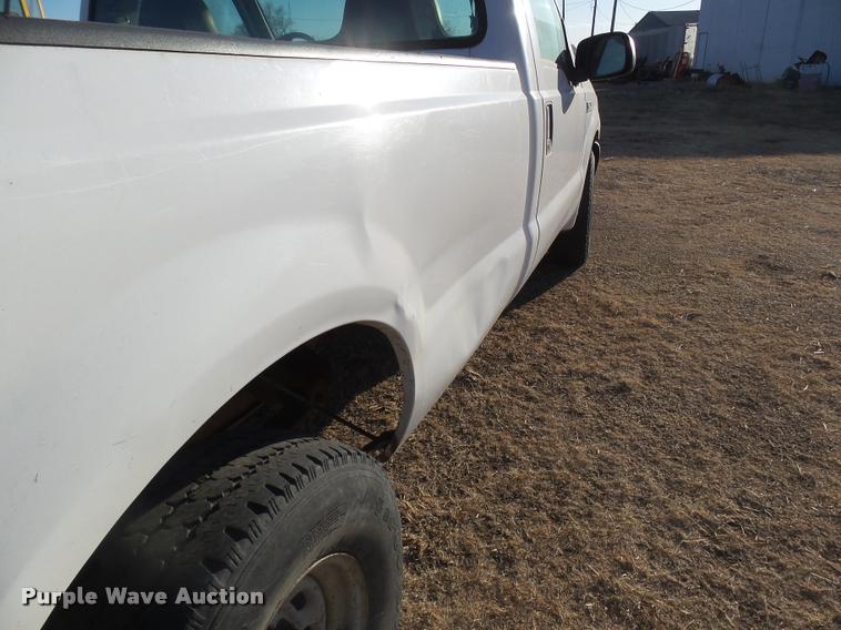 image for item DB1766 1999 Ford F250 Super Duty pickup truck