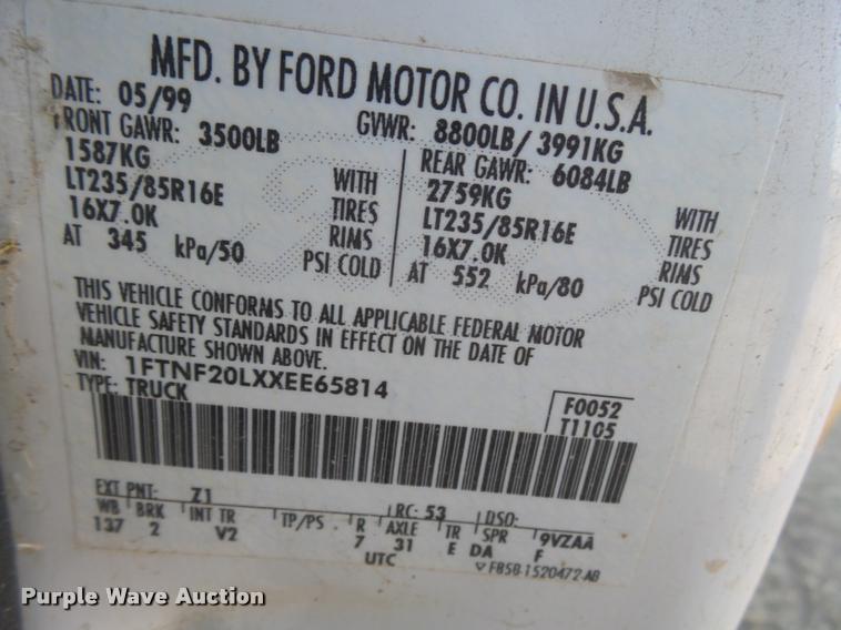 image for item DB1766 1999 Ford F250 Super Duty pickup truck