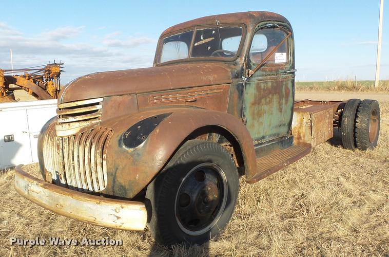 image for item DB1767 1945 Chevrolet truck cab and chassis