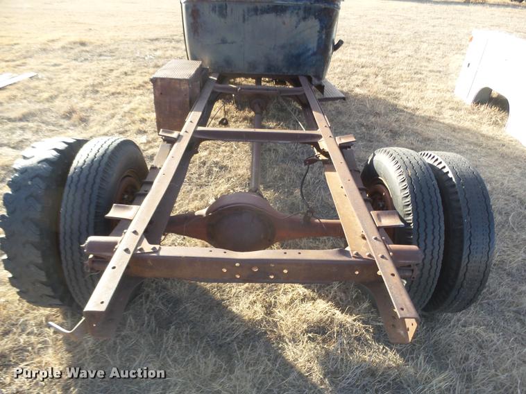 image for item DB1767 1945 Chevrolet truck cab and chassis