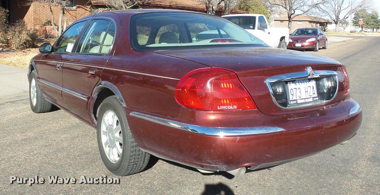 image for item DB1773 2001 Lincoln Continental