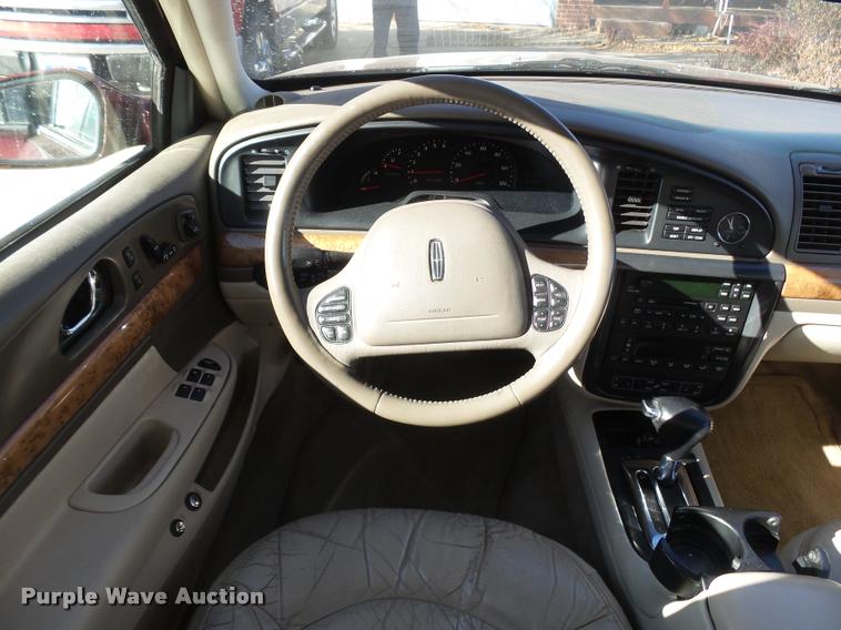 image for item DB1773 2001 Lincoln Continental